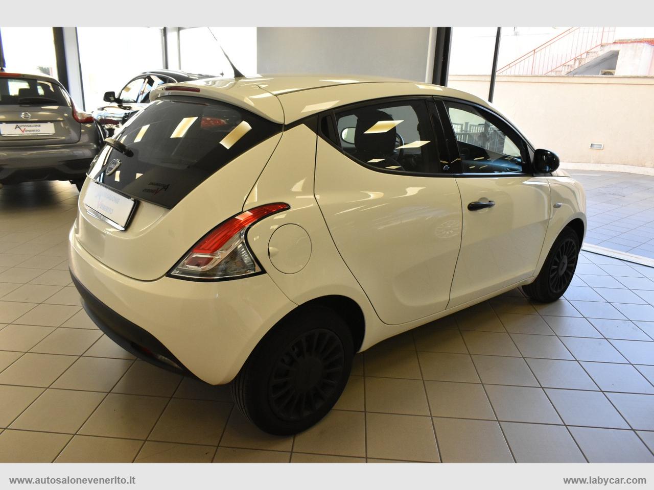 LANCIA Ypsilon 1.2 69 CV 5p. S&S Elefantino Blu