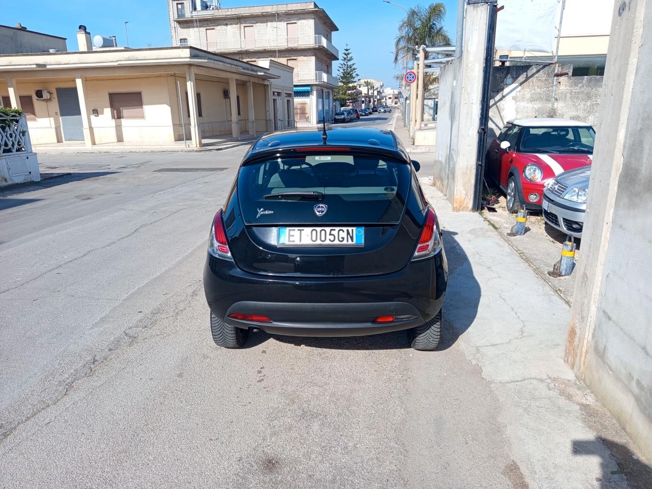 Lancia Ypsilon 0.9 TwinAir 85 CV 5 porte Metano Ecochic