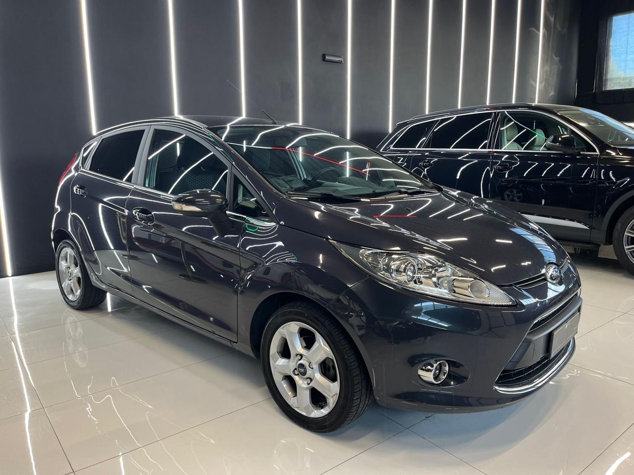 Ford Fiesta 1.4 TDCi 5p. Titanium OK NEOPATENTATI