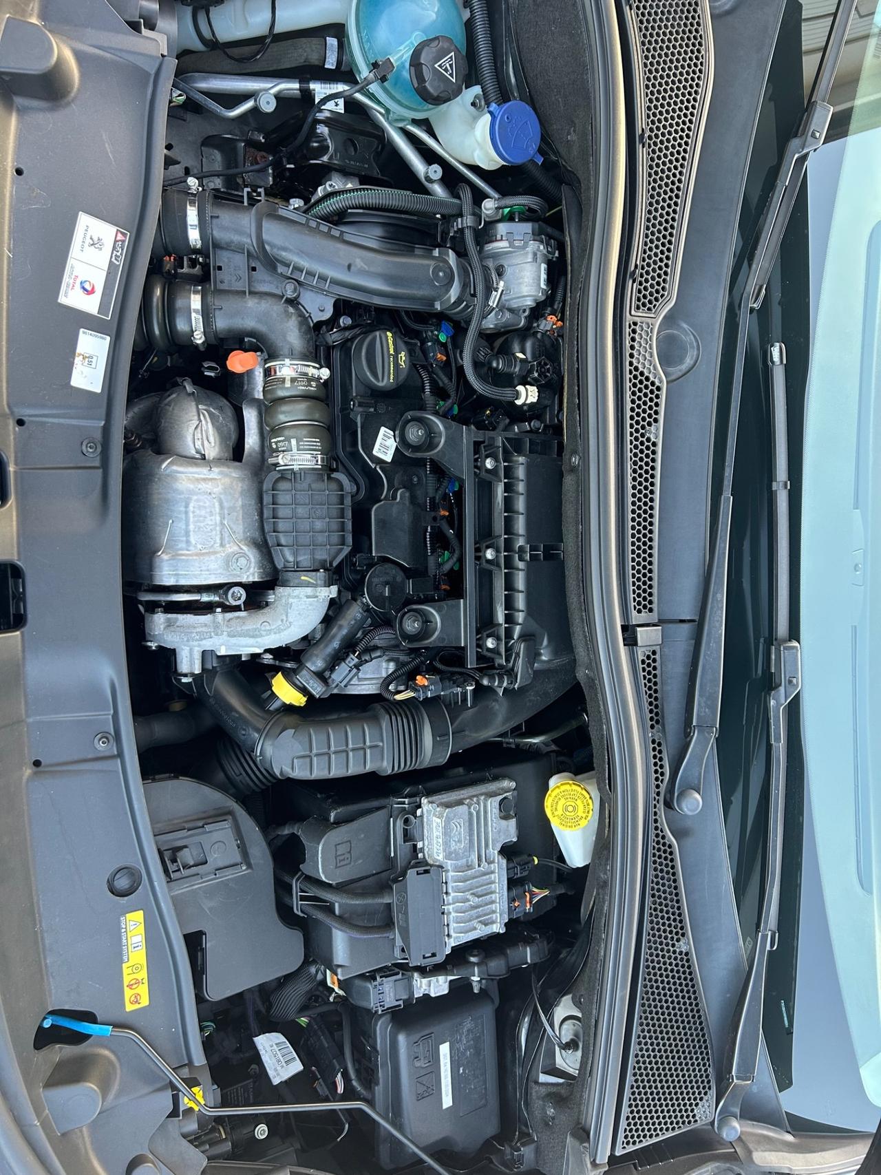 Peugeot 2008 BlueHDi 120 S&S Allure