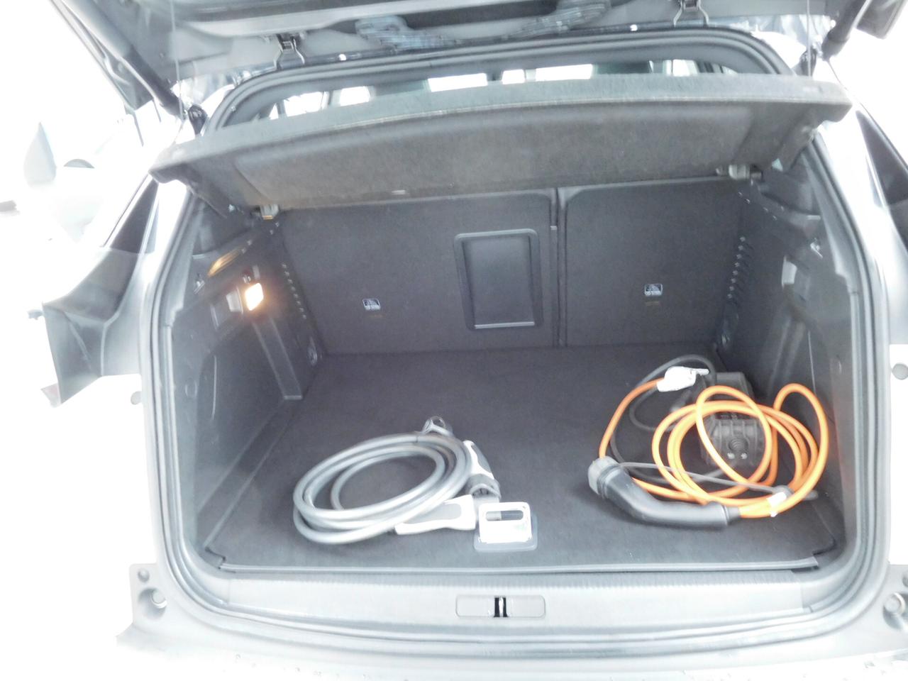 Peugeot 3008 Hybrid4 300 e-EAT8 GT Pack 4X4