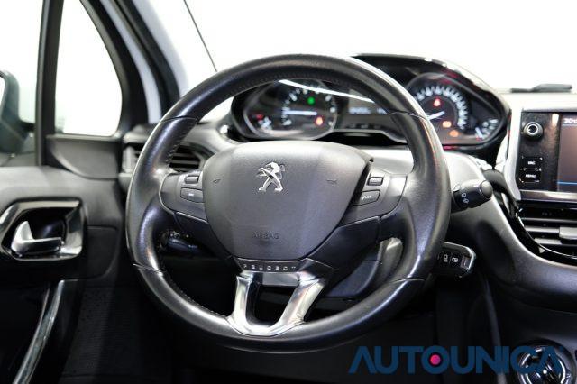 PEUGEOT 208 PURETECH 82CV 5 PORTE ACTIVE NEOPATENTATI
