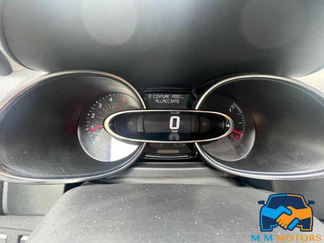 RENAULT Clio neo patentati + garanzia 12 mesi