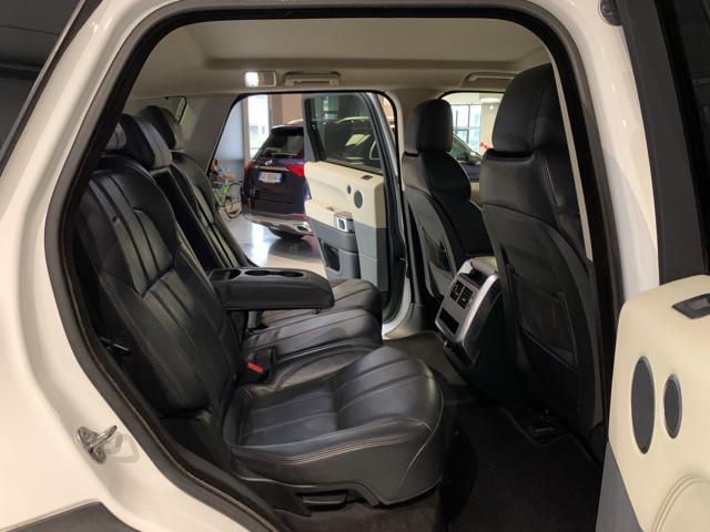 LAND ROVER Range Rover Sport 3.0 TDV6 HSE Dynamic Restyling