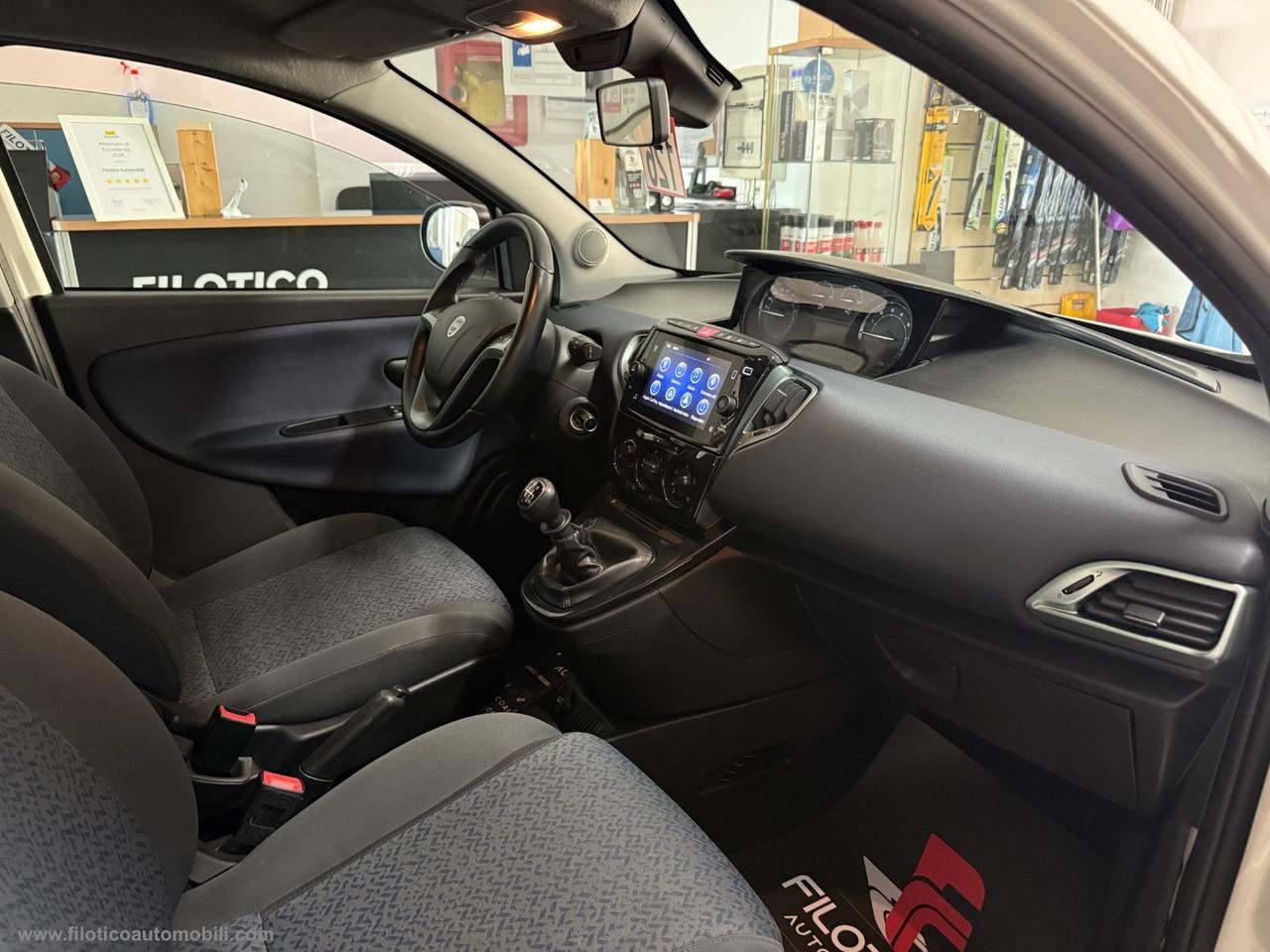 LANCIA Ypsilon 1.0 FireFly 5p.S&S Hybryd Gold TELECAMERA - MODELLO 2023