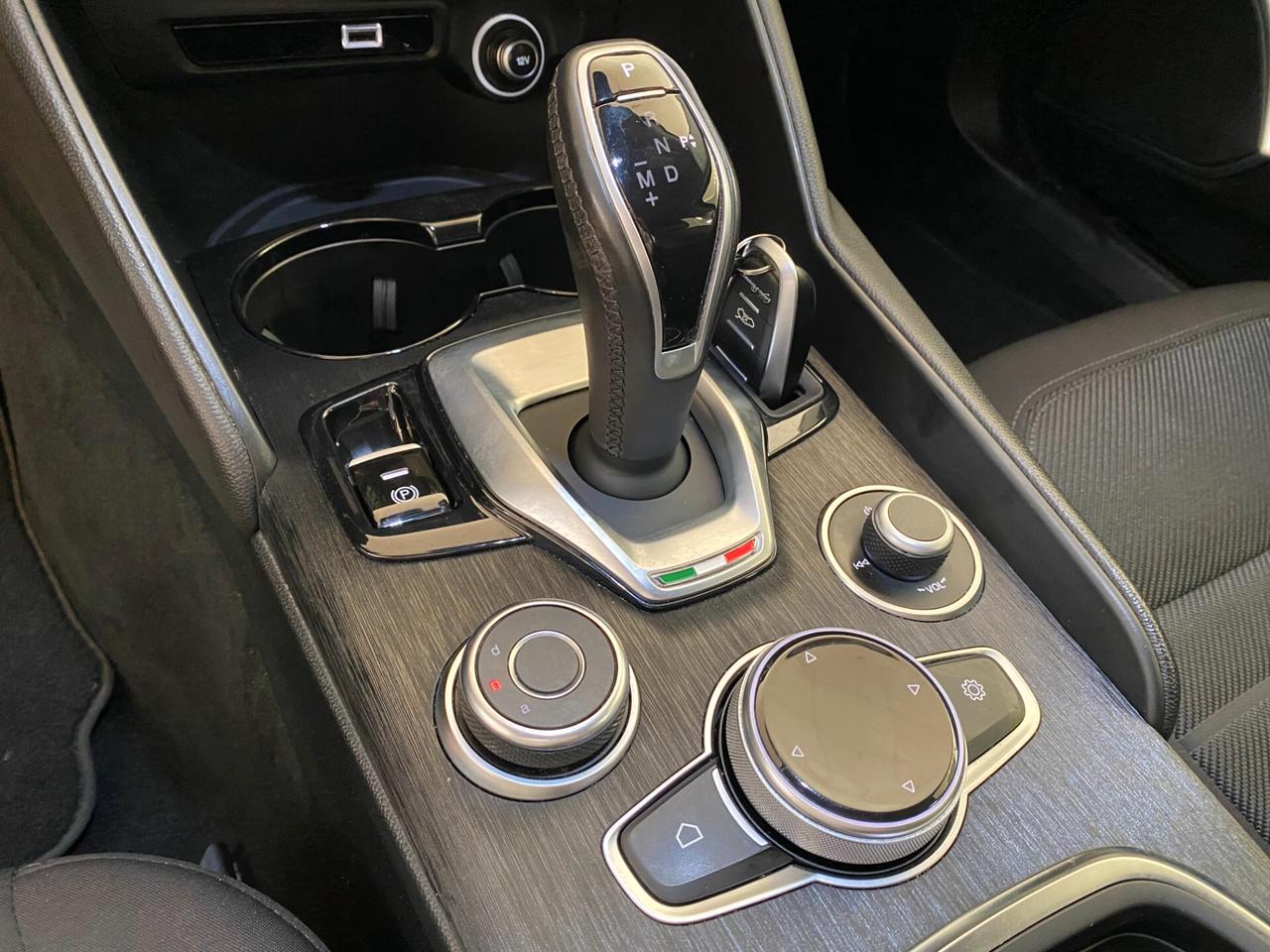 Alfa Romeo Giulia 2.2 Turbodiesel 160 CV AT8 Sprint