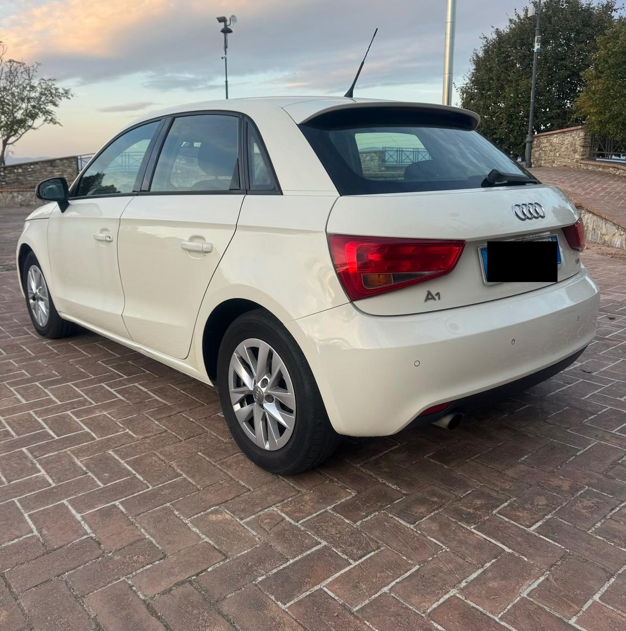Audi A1 1.6 Diesel 90Cv 2013