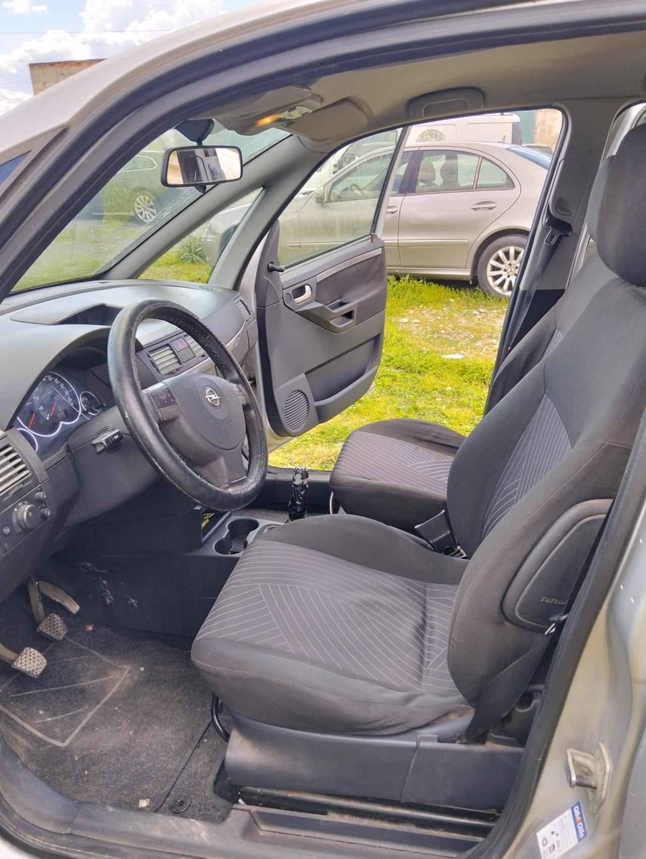 Opel Meriva 1.3 Diesel- Neopatentati