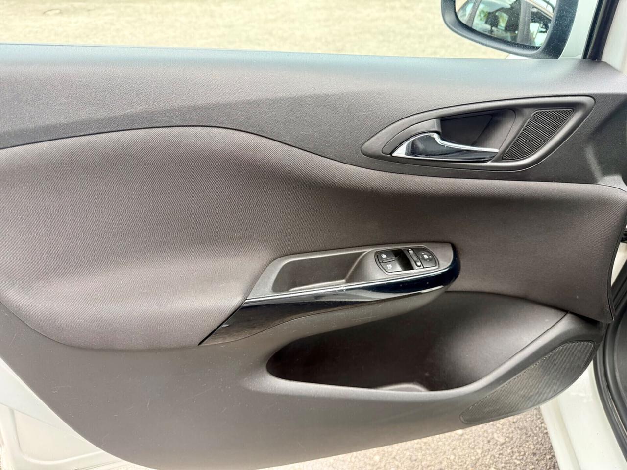 Opel Corsa 1.4 90CV GPL Tech 5 porte Cosmo