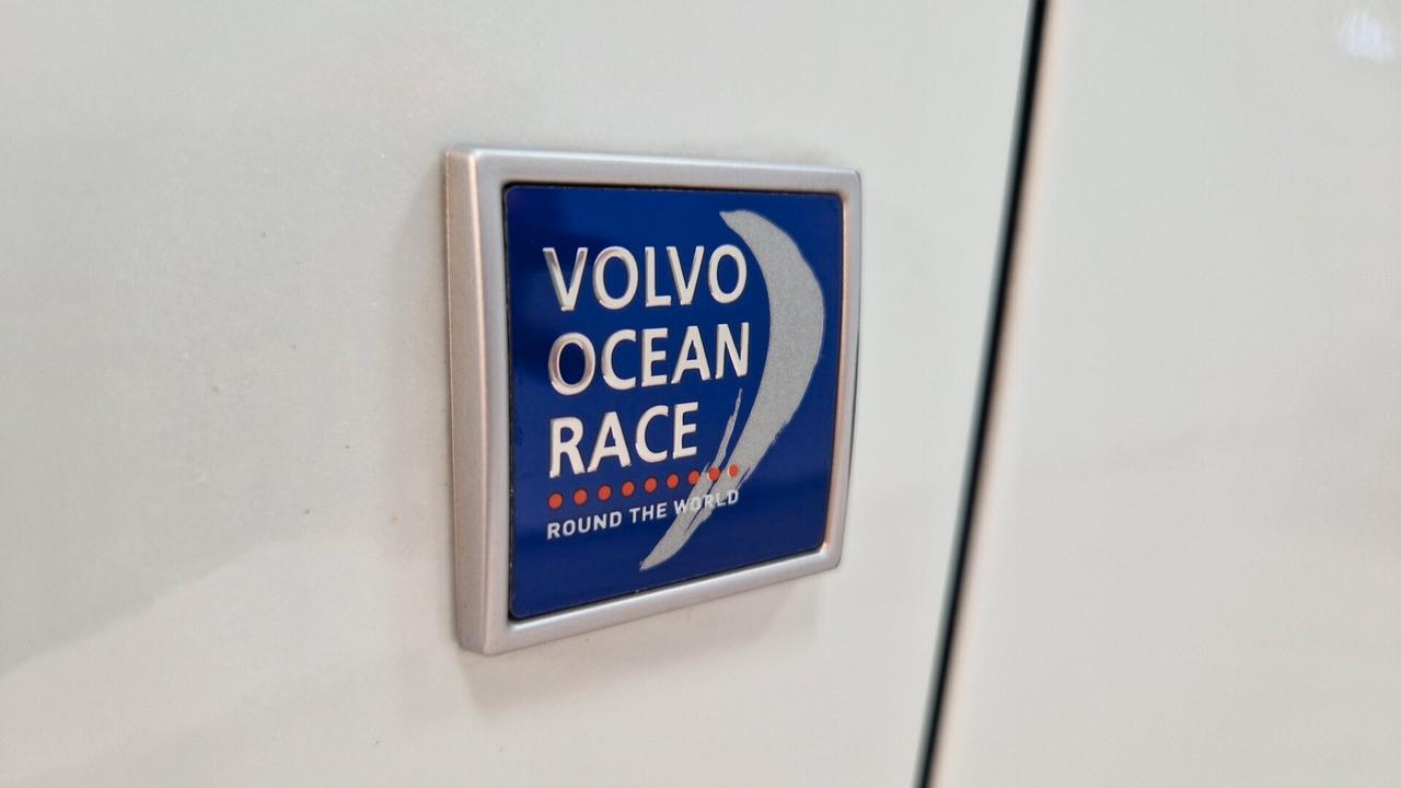 Volvo XC 60 XC60 D4 AWD R-design Momentum