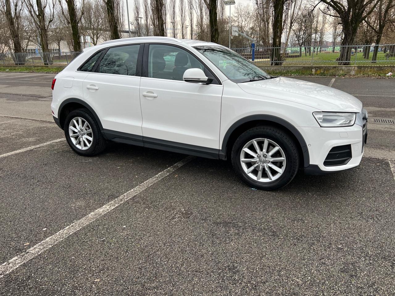 Audi Q3 2.0 TDI 150 CV quattro S tronic Sport