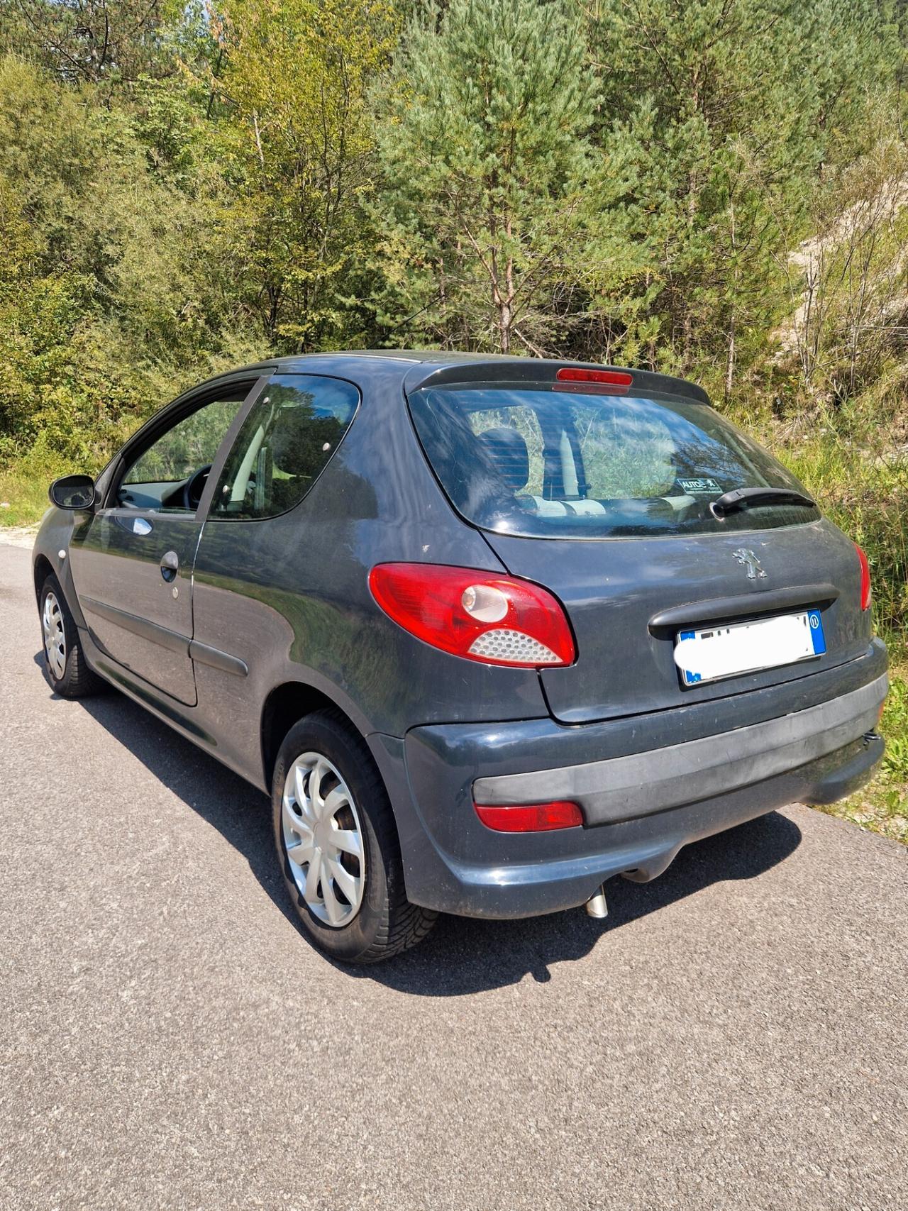 Peugeot 206 1.1 60CV Benz. 2011 - Garanzia 12 Mesi