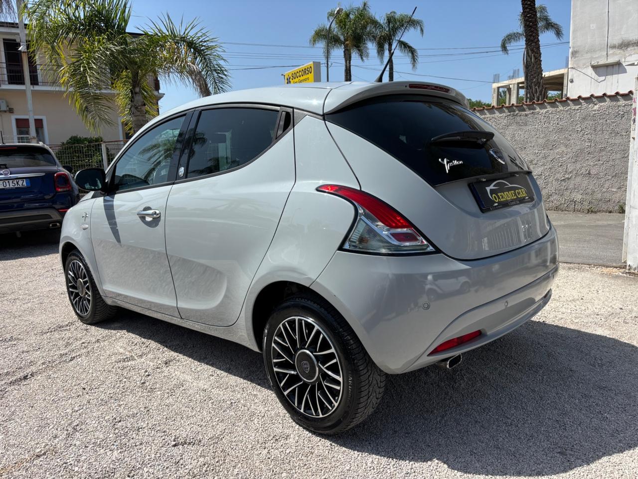 LANCIA YPSILON GPL ECOCHIC MYA FULL OPT