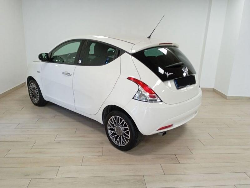 Lancia Ypsilon 3ª serie 1.2 69 CV 5 porte GPL Ecochic Silver