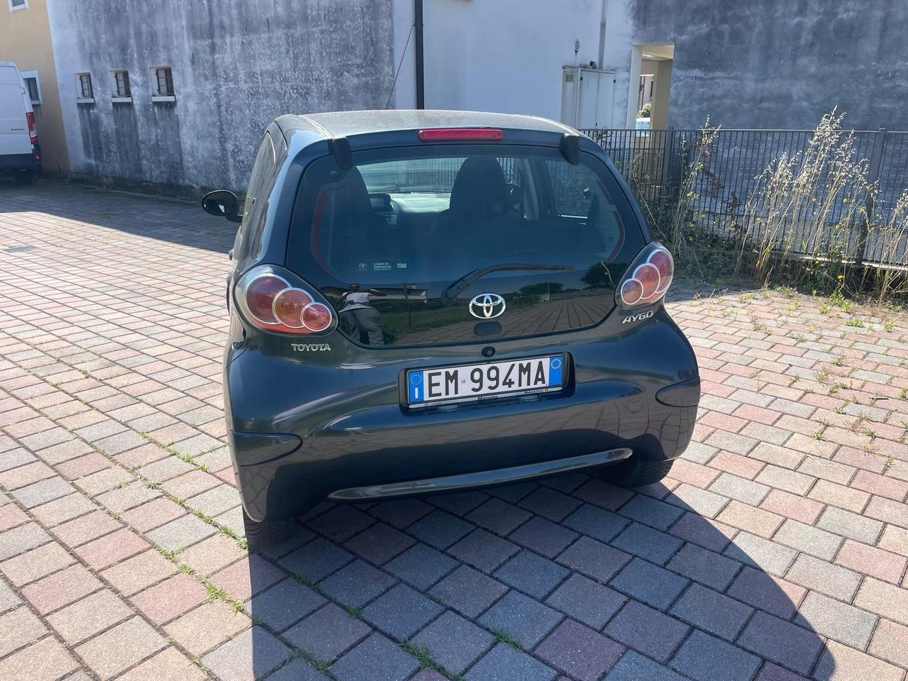 Toyota Aygo 1.0 12V VVT-i 5 porte Lounge Connect