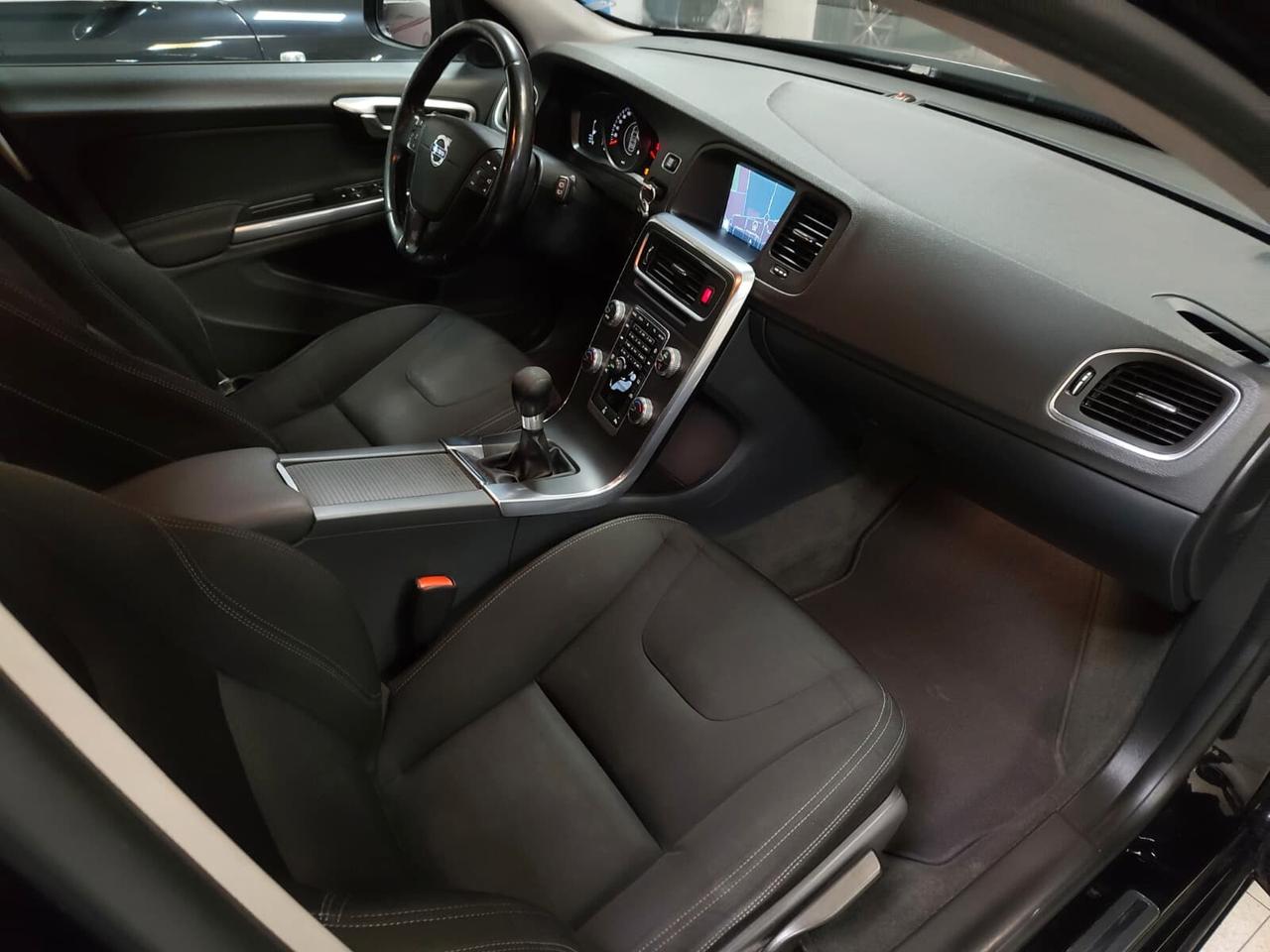 Volvo V60 D2 1.6 DIESEL NEOPATENTATI