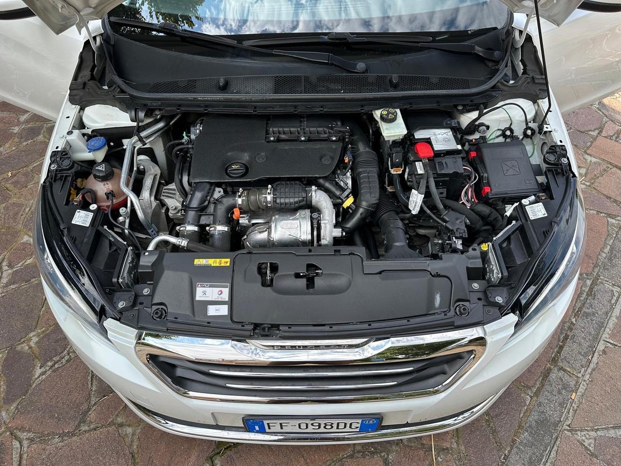 Peugeot 308 BlueHDi 120 S&S 6 SW GT Line