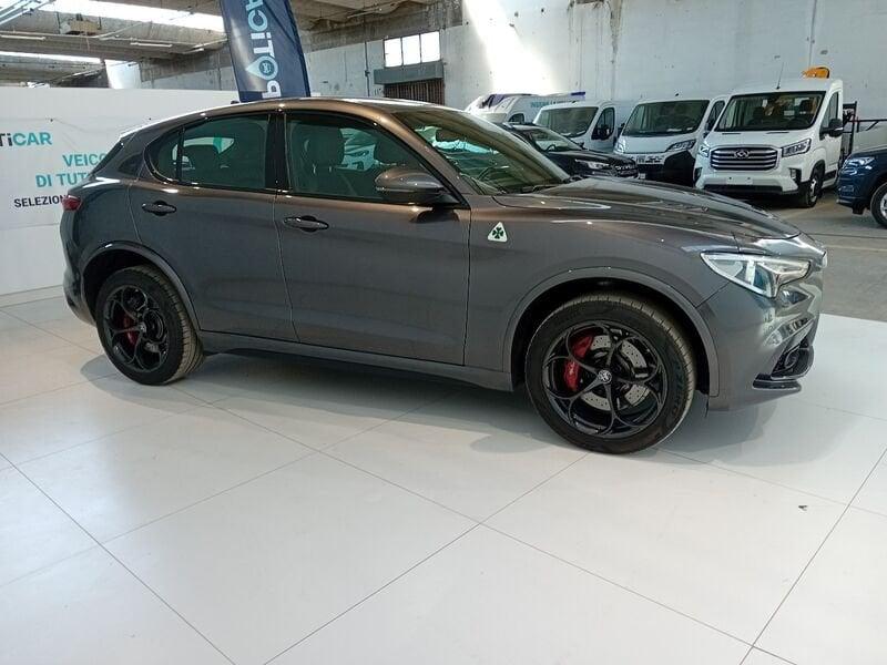 Alfa Romeo Stelvio 2.9 Bi-Turbo V6 510 CV AT8 Quadrifoglio