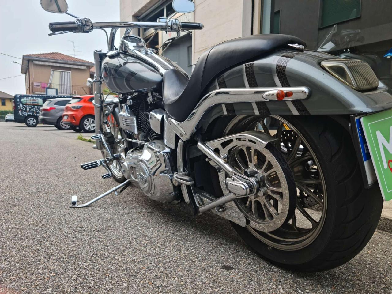 Harley-davidson 1450 Softail Deuce centenario