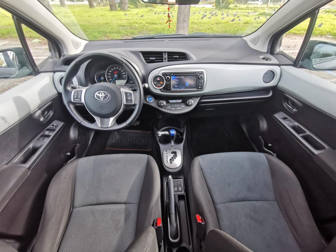 Toyota Yaris 1.5 Hybrid 5P. Lounge 2013