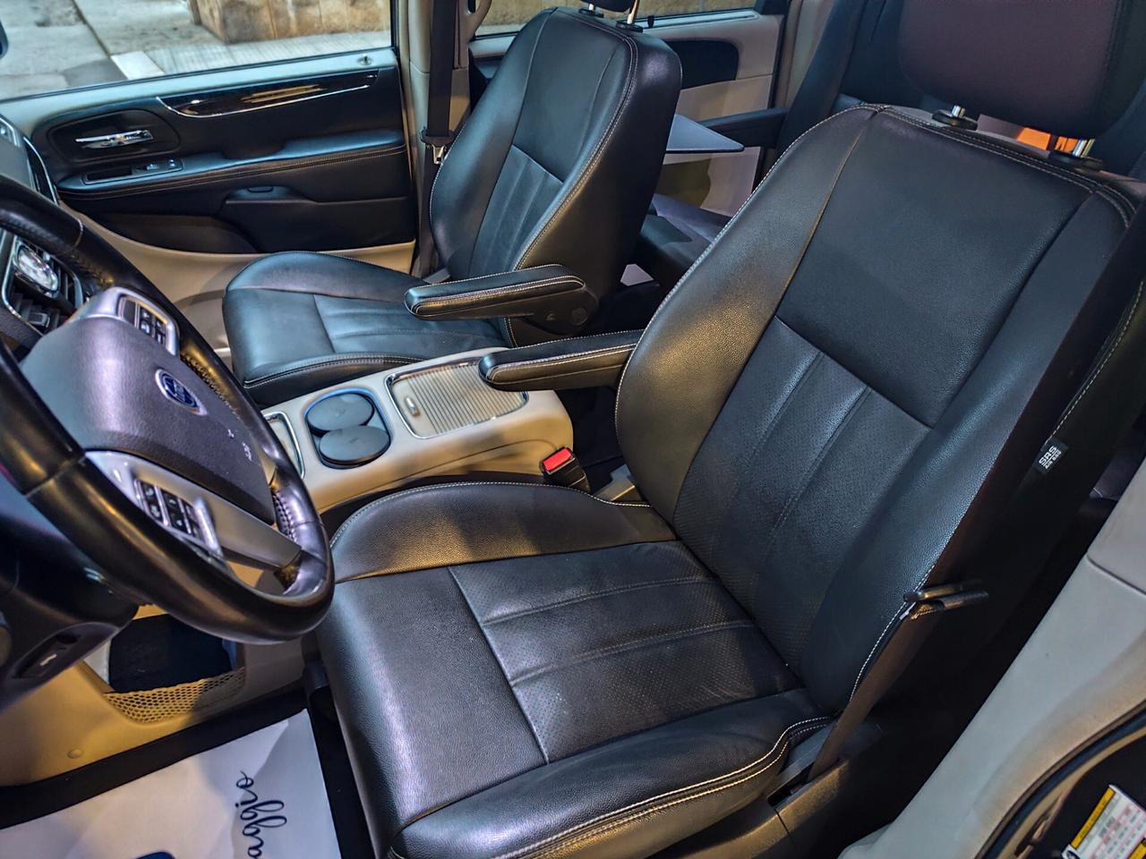 Lancia Voyager 2.8 CRDI 163CV 7 POSTI PERFETTA