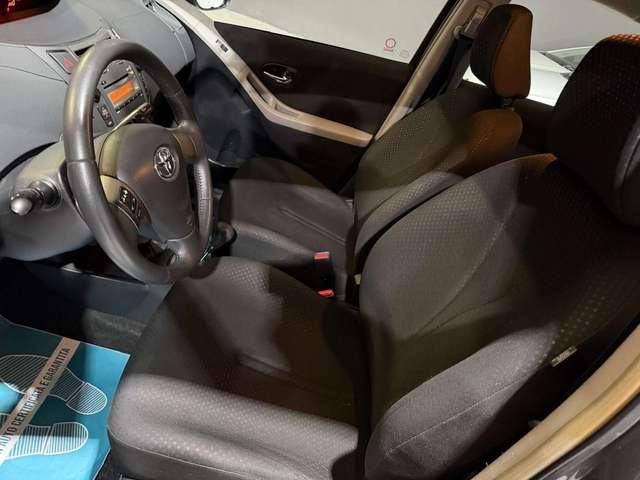 Toyota Yaris Benzina Automatica