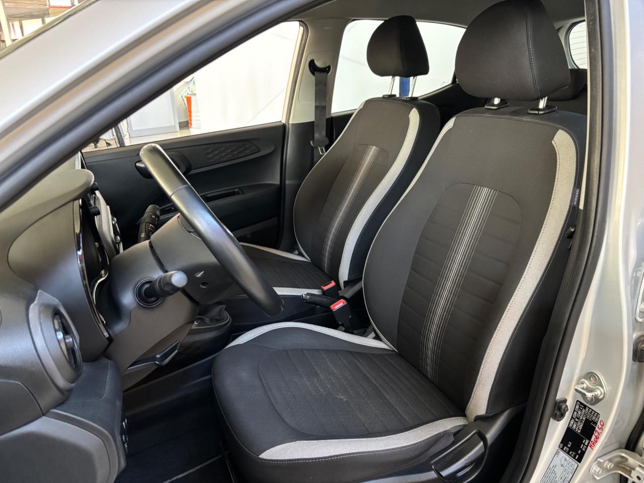 Hyundai i10 1.0 MPI AT Tech