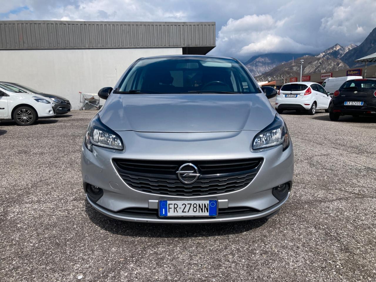Opel Corsa 1.2 5 porte Advance 75CV