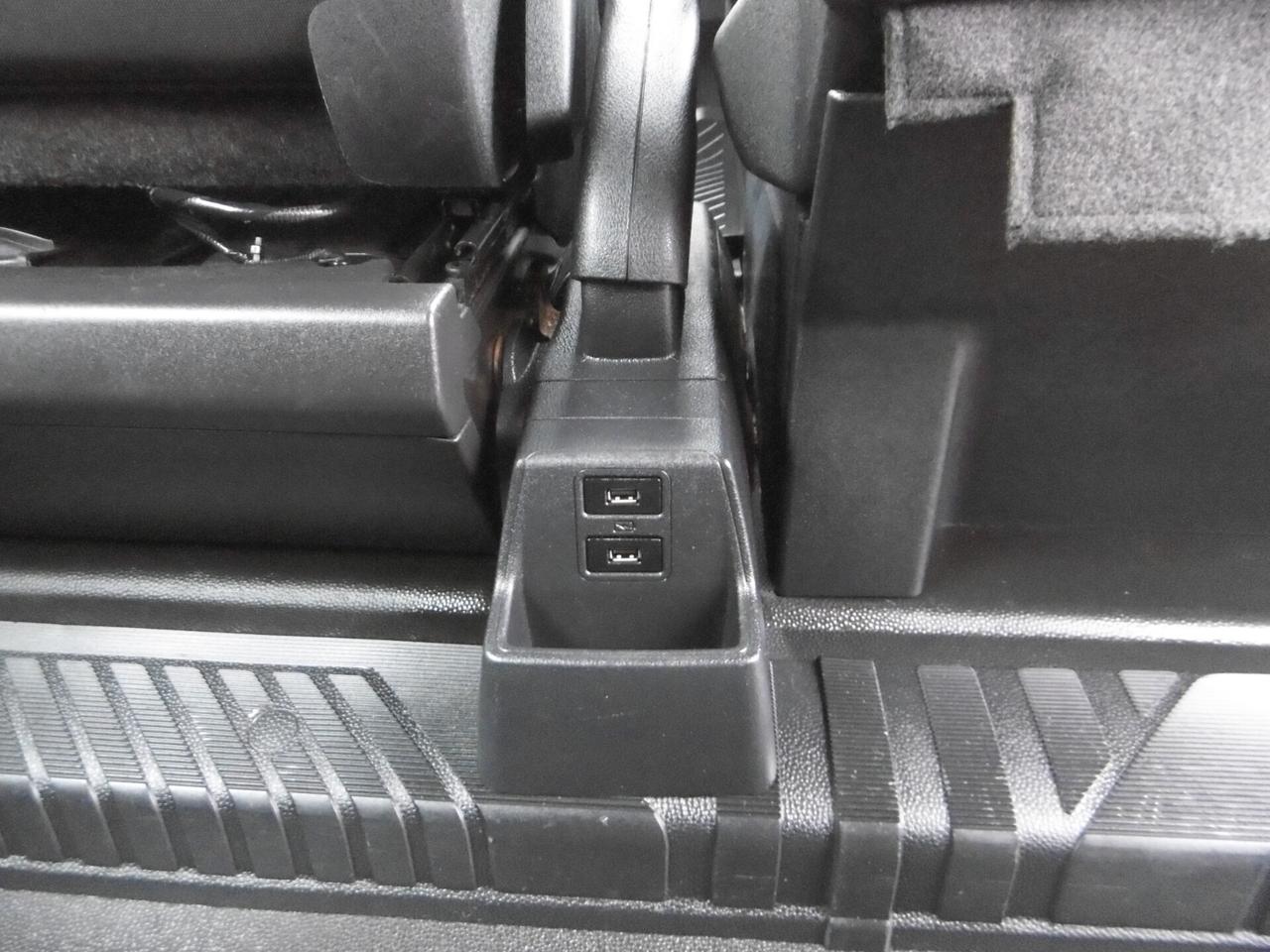 Ford TRANSIT CUSTOM 2.0 Tdci-EcoBlue 130cv 9 POSTI