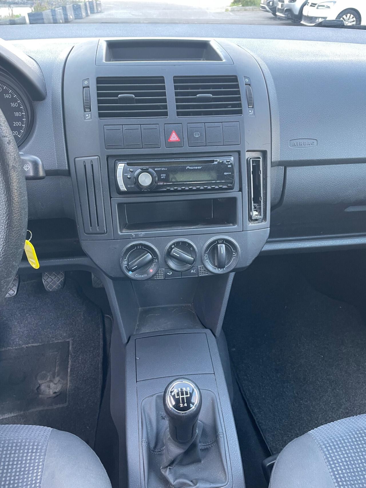 Volkswagen Polo 1.2/60CV 5p. Trendline*Neopatentati*