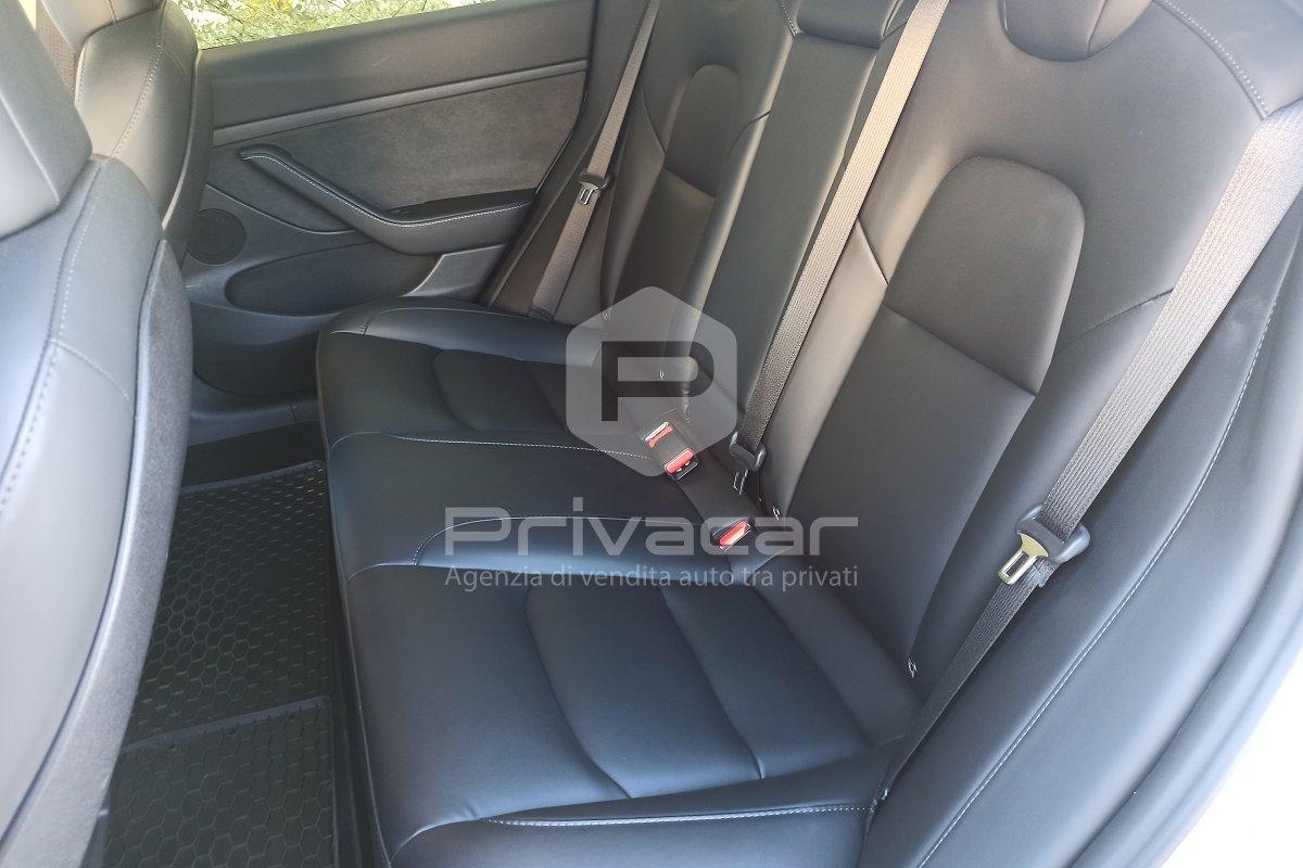 TESLA Model 3 RWD