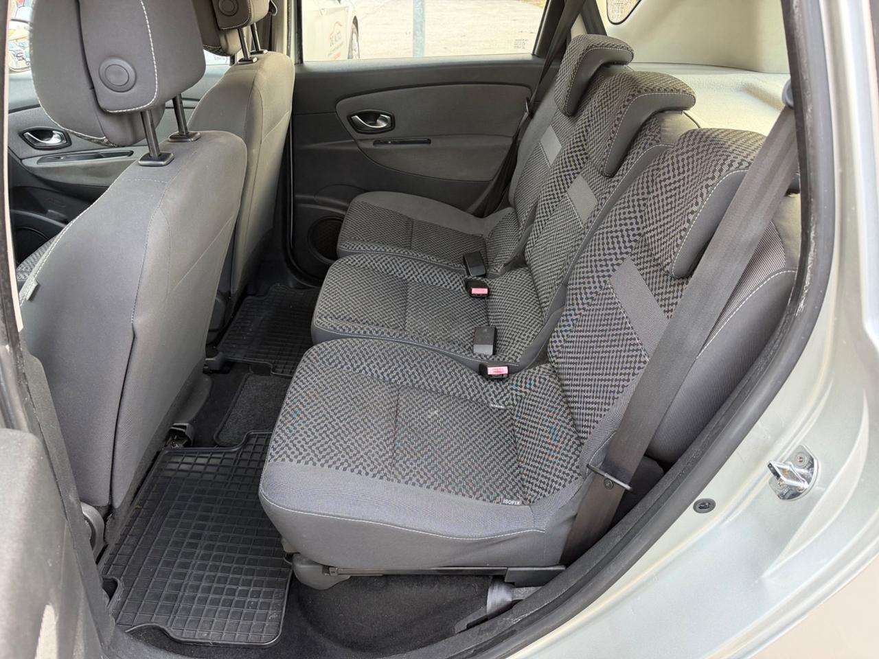 Renault Scenic 1.5 dci 110 cavalli 2011