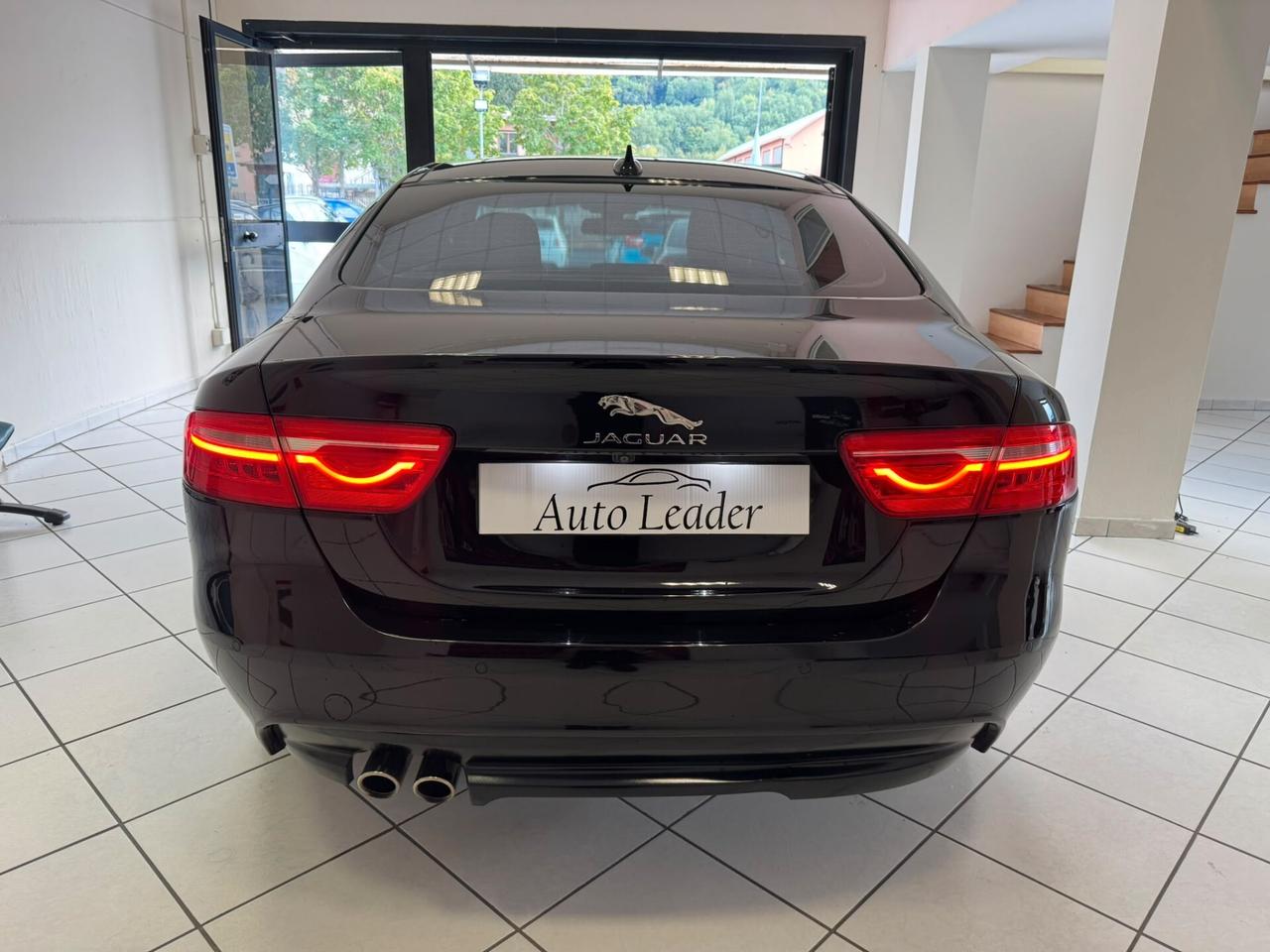 Jaguar XE 2.0 D Turbo aut. Portfolio