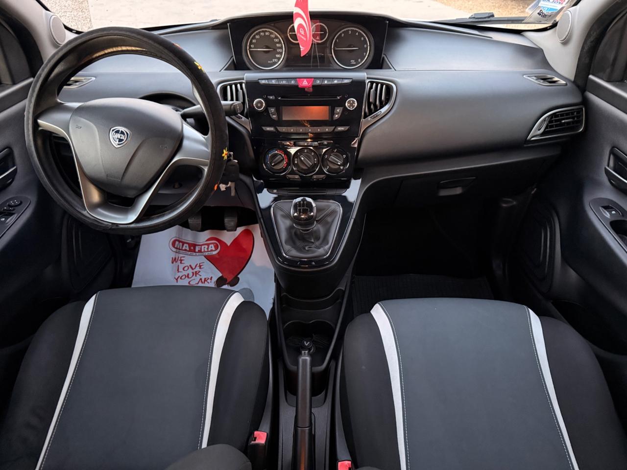 Lancia Ypsilon 0.9 TwinAir 85 CV 5 porte Metano Ecochic Elle