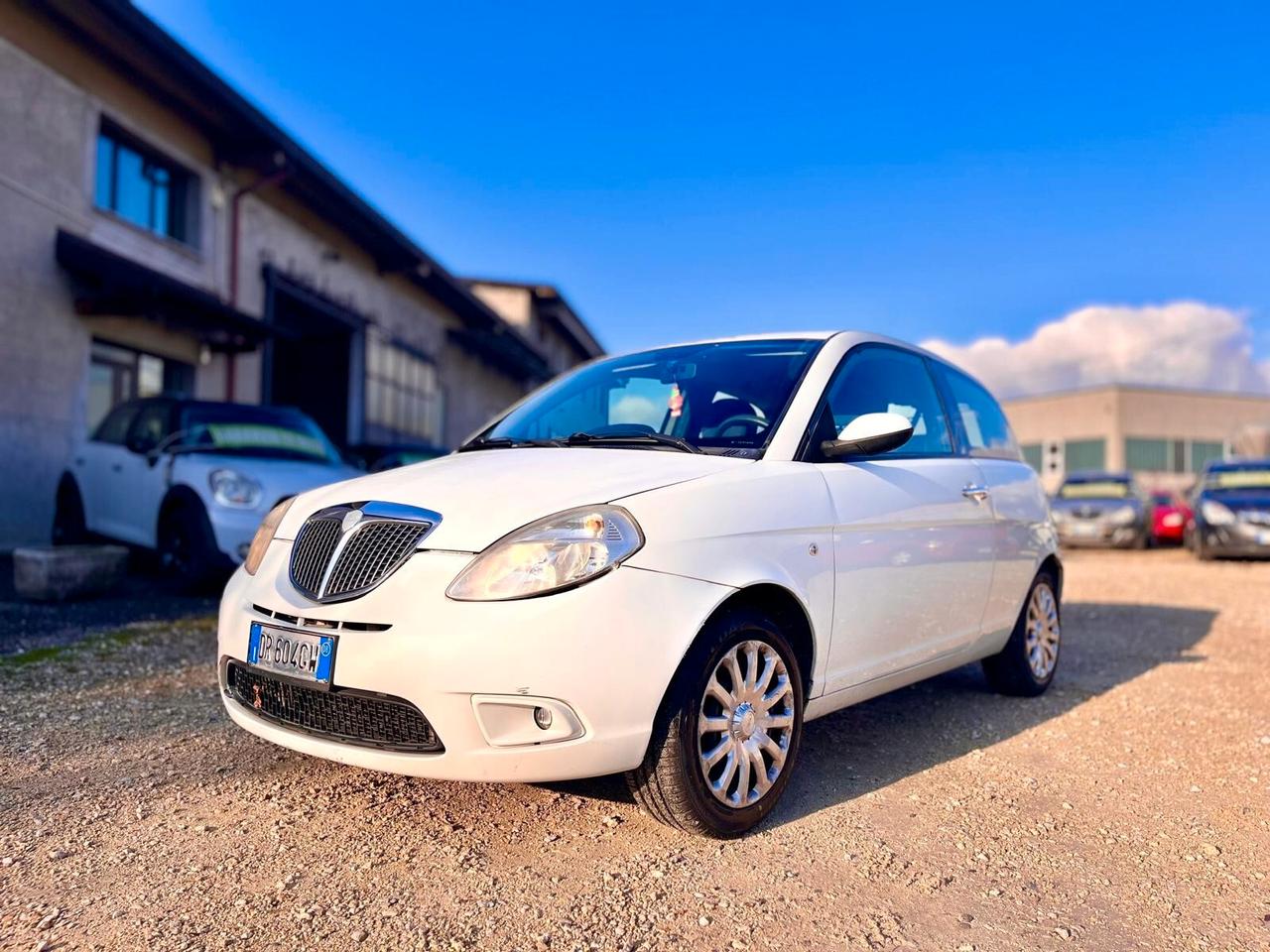 Lancia Ypsilon 1.2 Platino