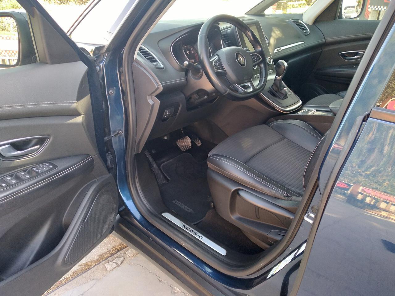 Renault Scenic Scénic dCi 8V 110 CV EDC Energy Intens