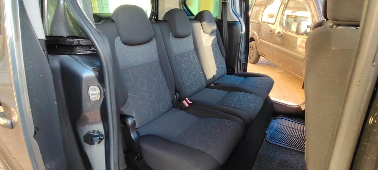 Peugeot Partner Tepee BlueHDi 75 Active