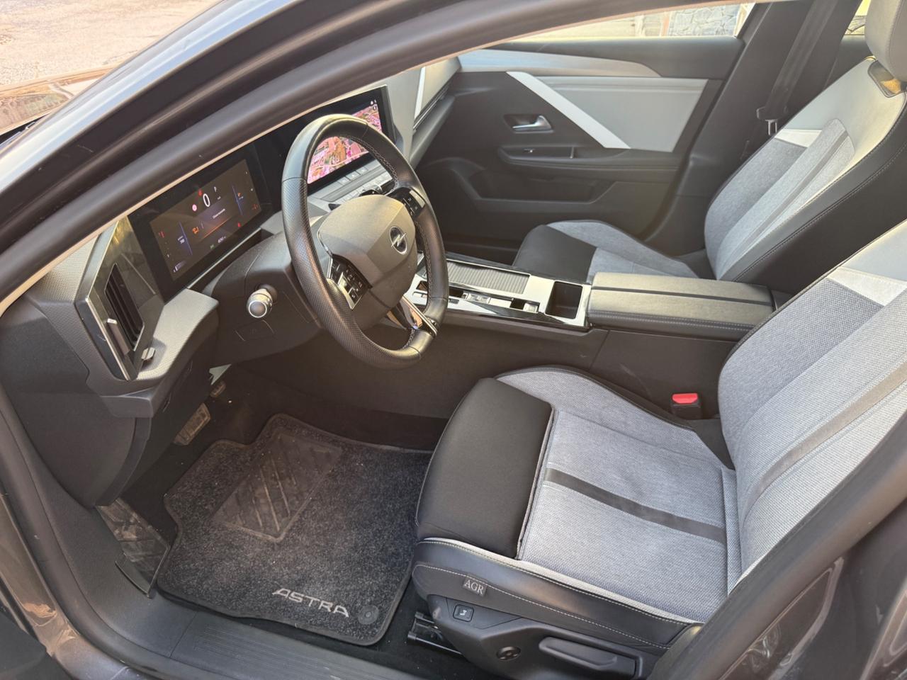 Opel Astra 1.2 Turbo 130 CV Elegance