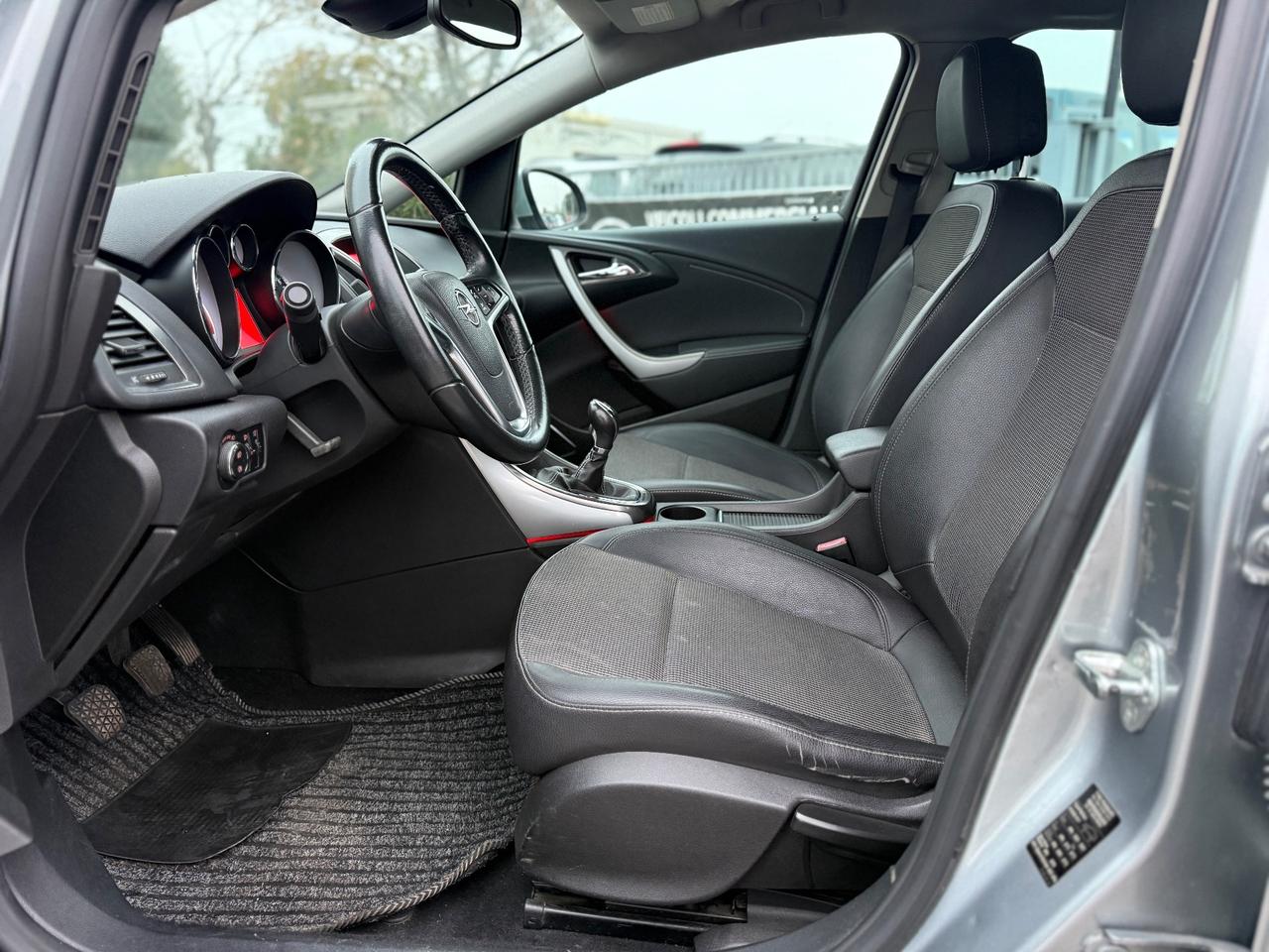 Opel Astra 1.4 100CV Sports Tourer Cosmo