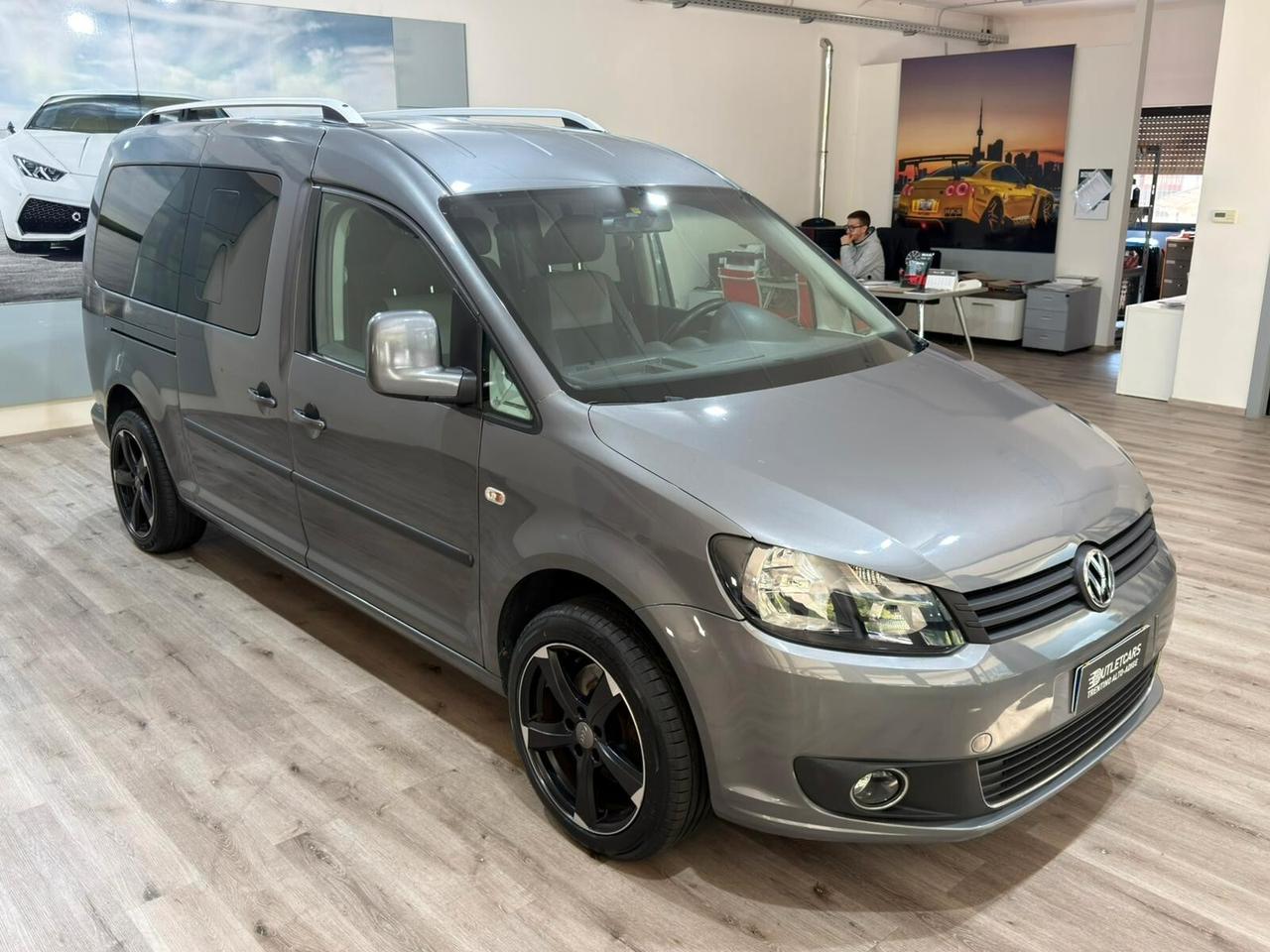 VW CADDY MAXI 1.6 TDI 102CV 7POSTI GANCIO TRAINO
