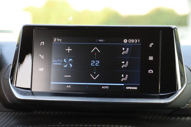 PEUGEOT 2008 BlueHDi 110 S&S Allure