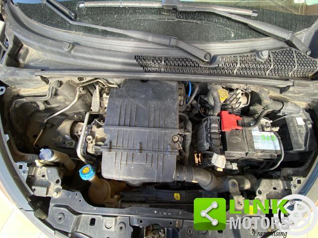 LANCIA Ypsilon 1.2 69 CV 5 porte Platinum