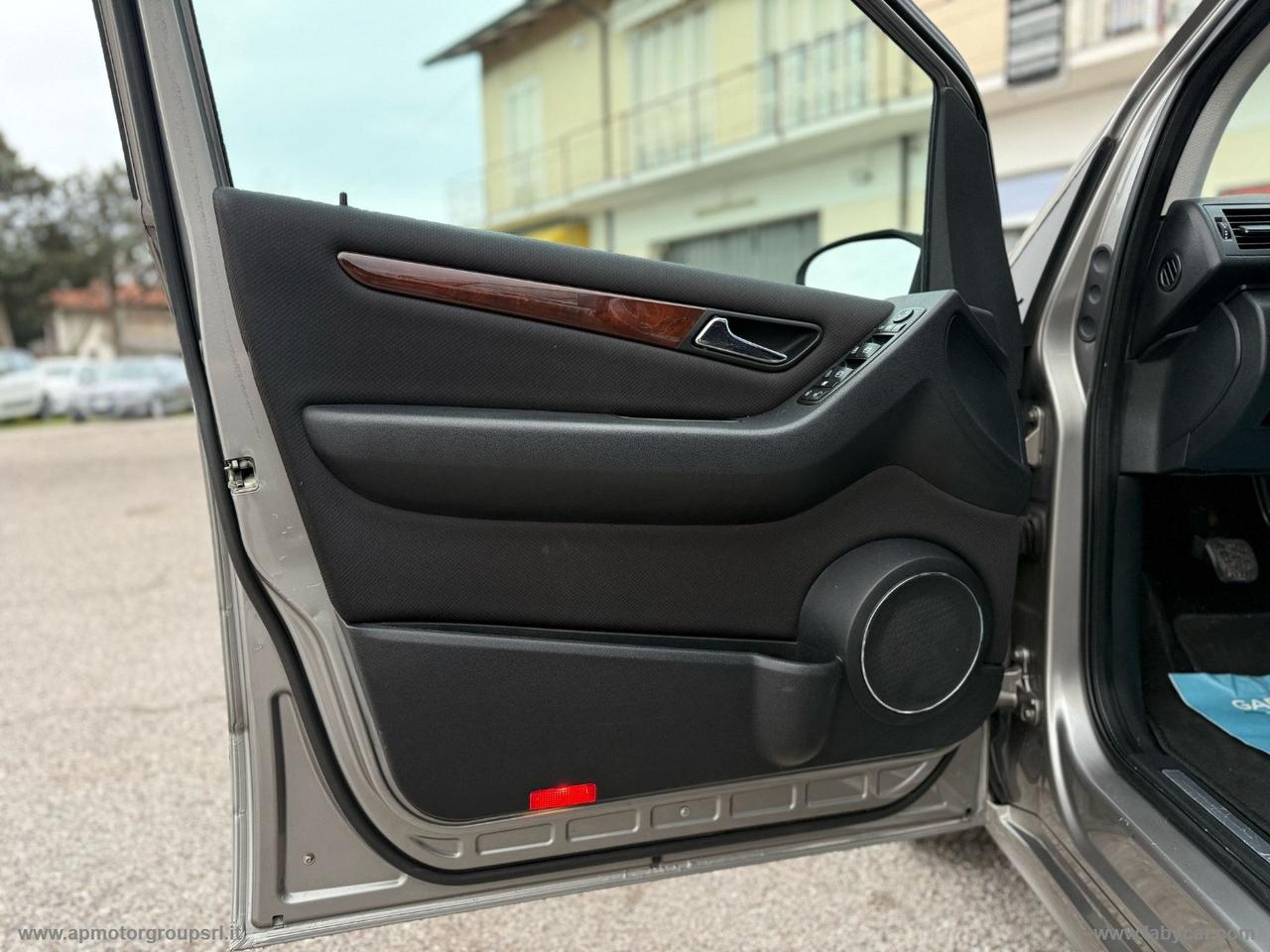 MERCEDES-BENZ A 180 CDI Elegance