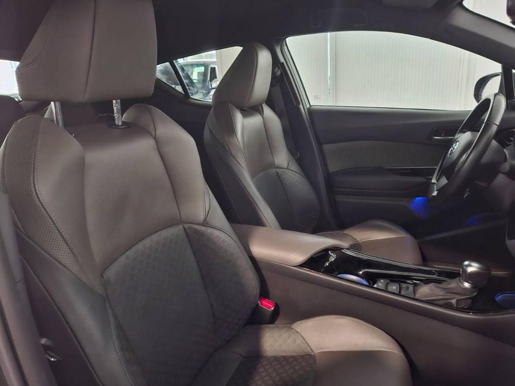 Toyota C-HR 1.8 Hybrid Lounge E-CVT