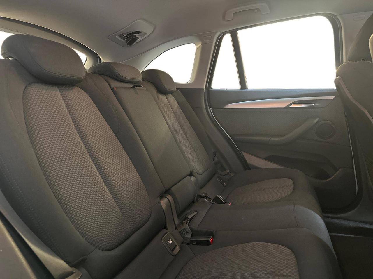 BMW X1 xDrive25e Advantage