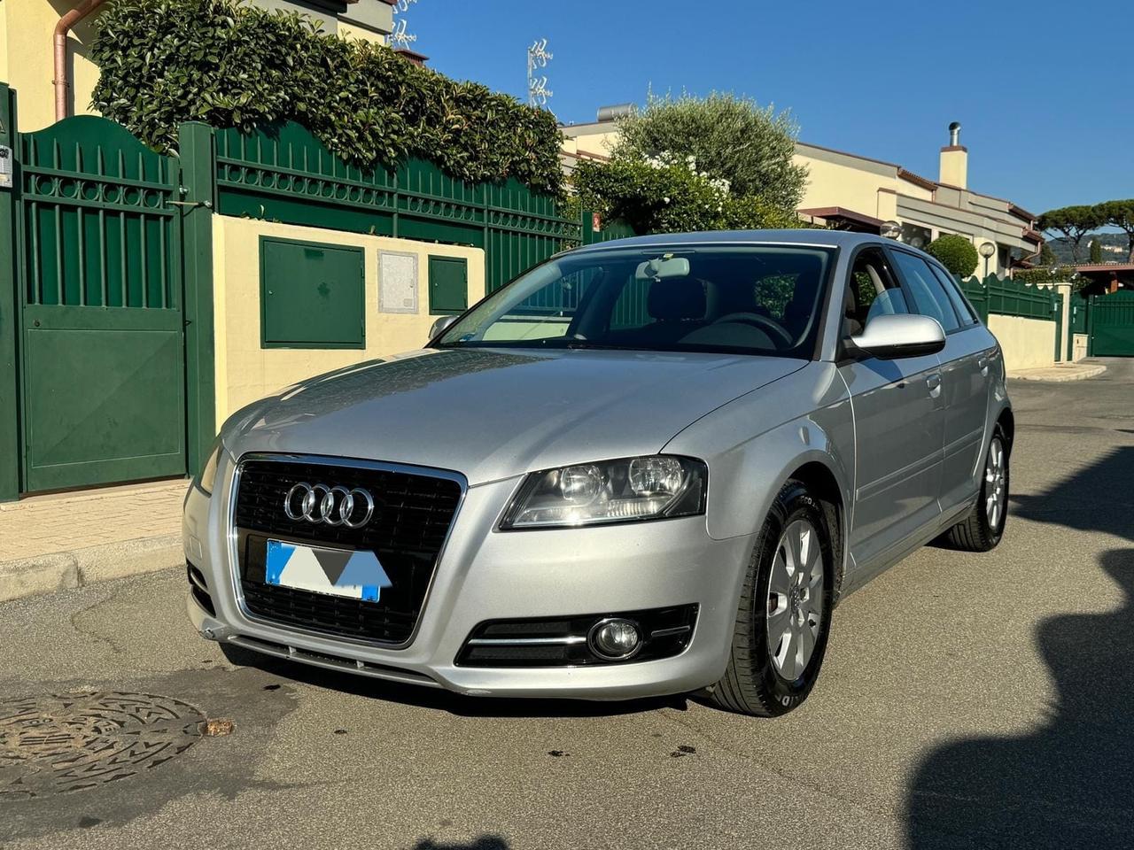 Audi A3 SPB 1.6 TDI 105 CV CR Attraction