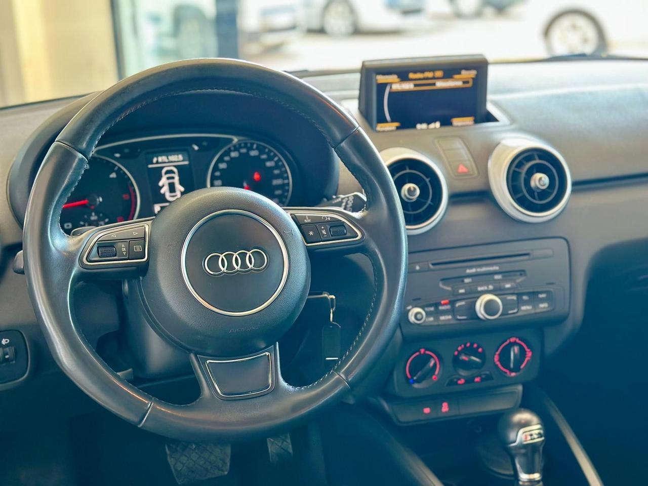 Audi A1 1.6 TDI S tronic line edition