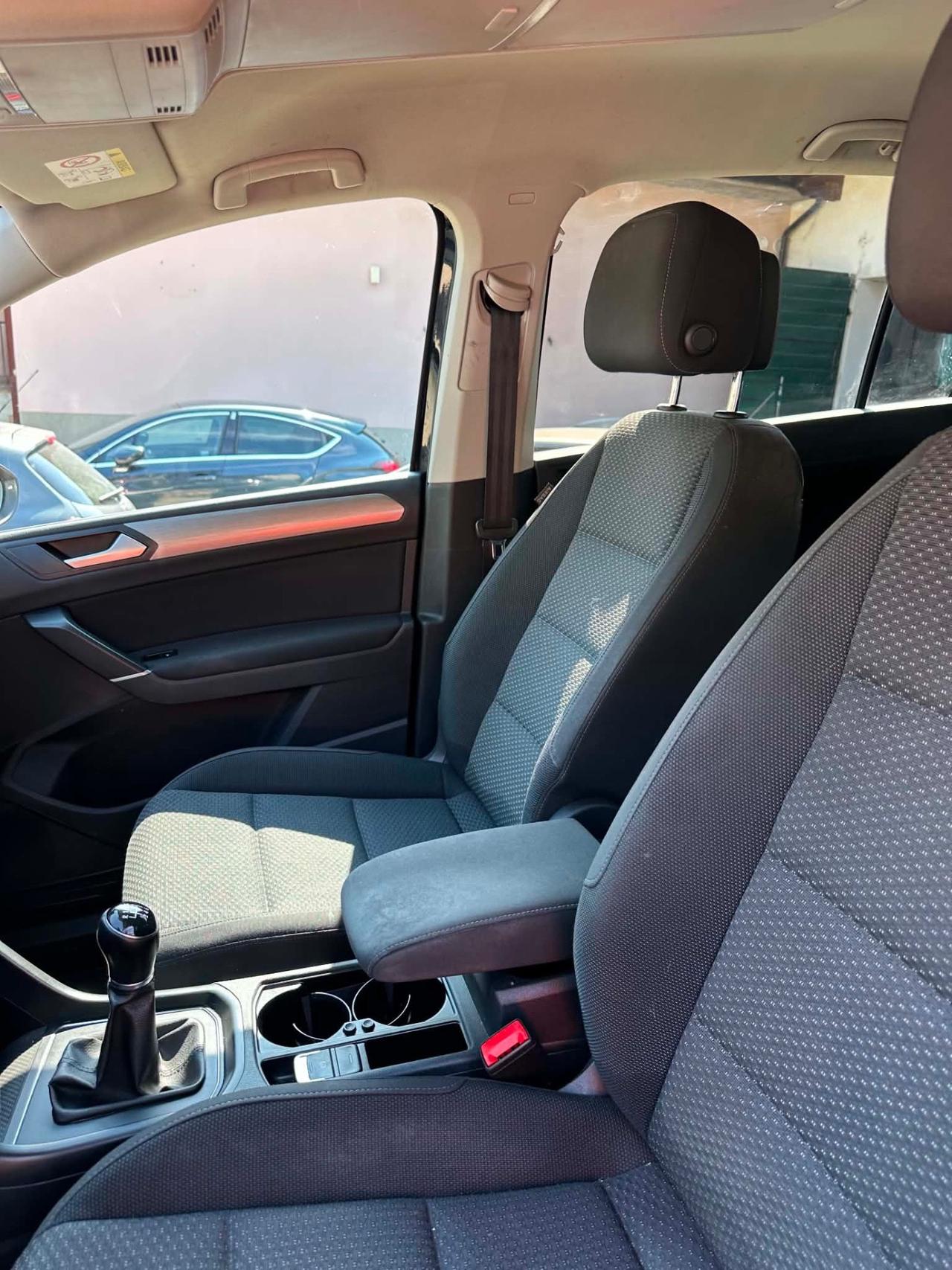 Volkswagen TOURAN 1.6 TDI 150 CV DSG 7 POSTI