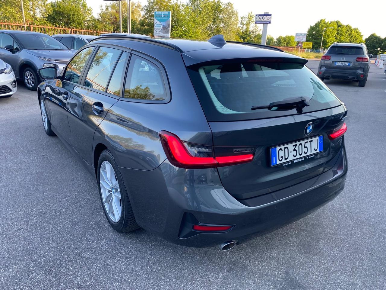 Bmw 318d 48V Touring Business Advantage