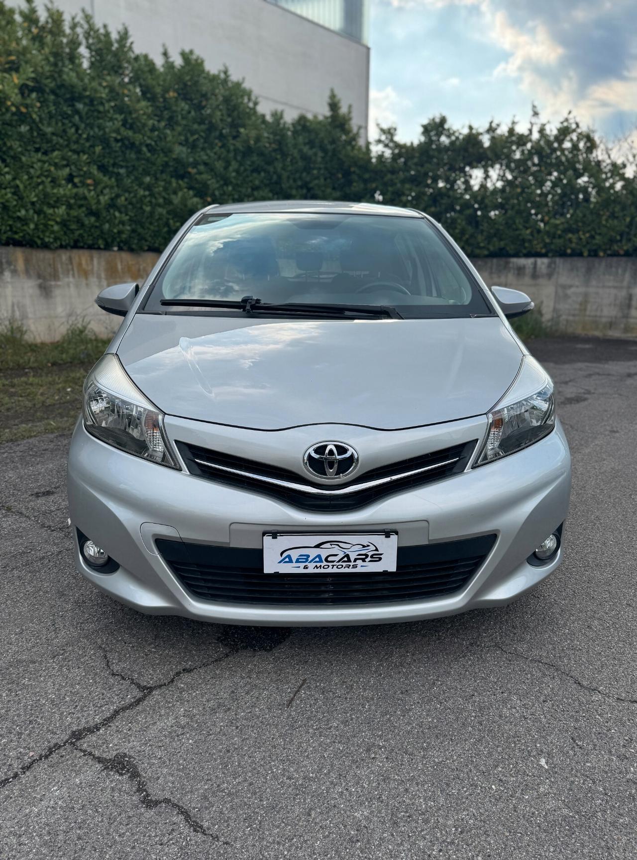 Toyota Yaris 1.0 51kW Benz 5p *SOLO 40.000 KM CERTIFICATI*